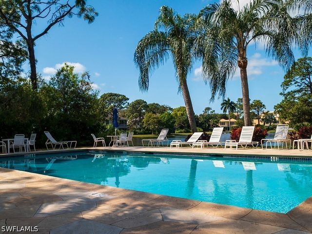 290 Naples Cove DR 2602, Naples, FL 34110
