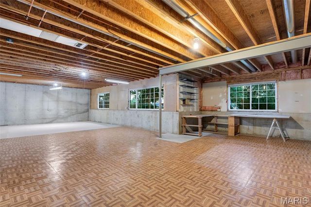 14762 Thornbird Manor Parkway Parkway, Chesterfield, MO 63017