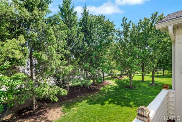 14762 Thornbird Manor Parkway Parkway, Chesterfield, MO 63017
