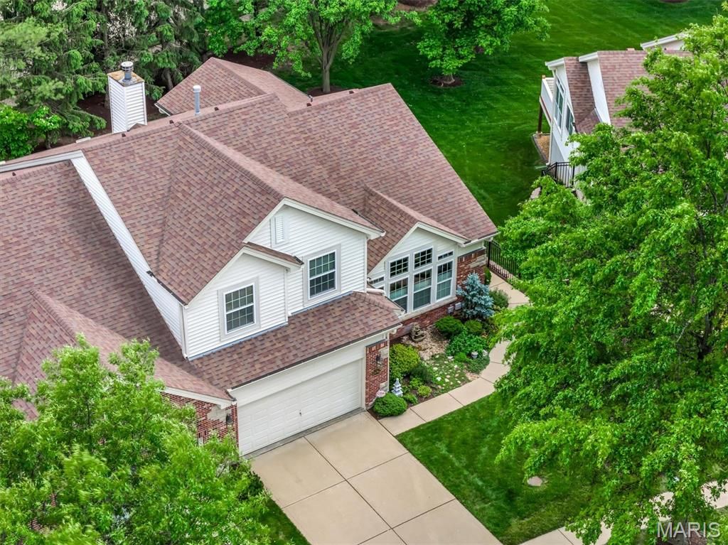 14762 Thornbird Manor Parkway Parkway, Chesterfield, MO 63017