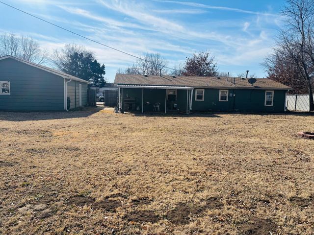 818 W 51st St. S, Wichita, KS 67217