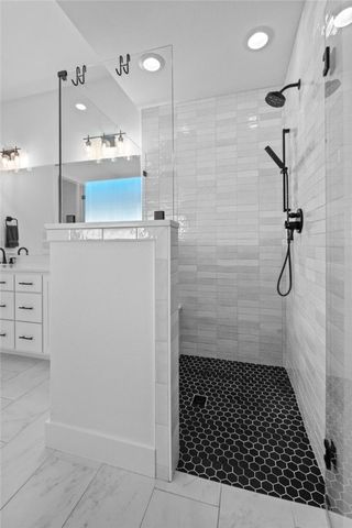 4303 S 87th Street, Bentonville, AR 72713