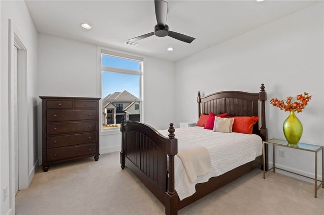 4303 S 87th Street, Bentonville, AR 72713