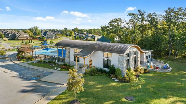 4303 S 87th Street, Bentonville, AR 72713