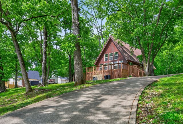 1118 Bledsoe Dr, Castalian Springs, TN 37031
