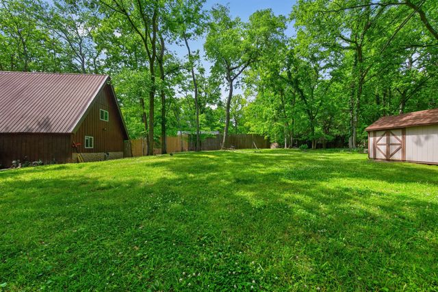 1118 Bledsoe Dr, Castalian Springs, TN 37031