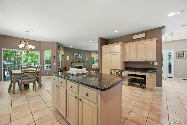 3 Pia Court, Holtsville, NY 11742