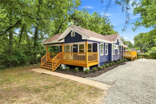 201 W 81st Terrace, Kansas City, MO 64114