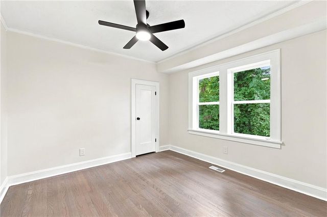 201 W 81st Terrace, Kansas City, MO 64114