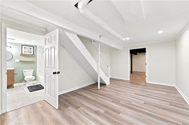 201 W 81st Terrace, Kansas City, MO 64114