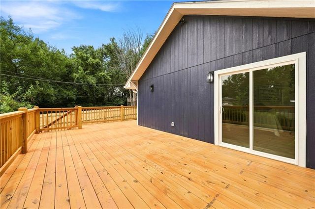 201 W 81st Terrace, Kansas City, MO 64114
