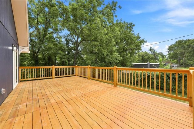 201 W 81st Terrace, Kansas City, MO 64114