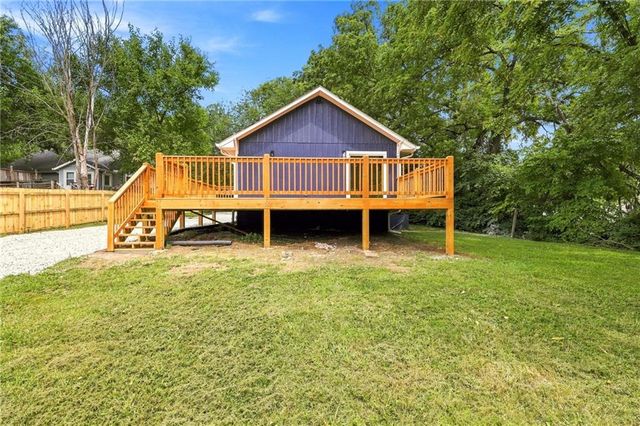 201 W 81st Terrace, Kansas City, MO 64114