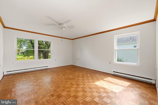 38 DUNSTABLE RD, Southampton, NJ 08088