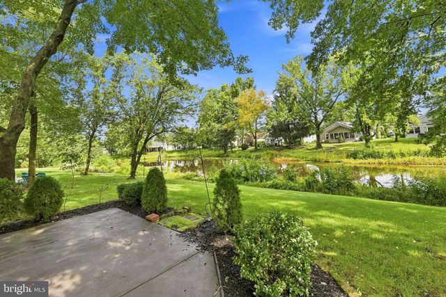 38 DUNSTABLE RD, Southampton, NJ 08088