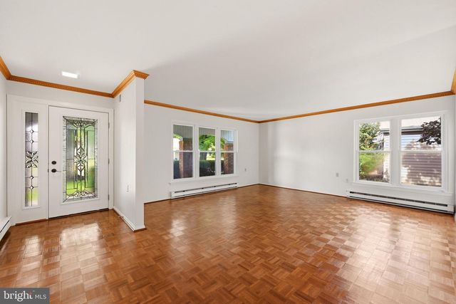 38 DUNSTABLE RD, Southampton, NJ 08088