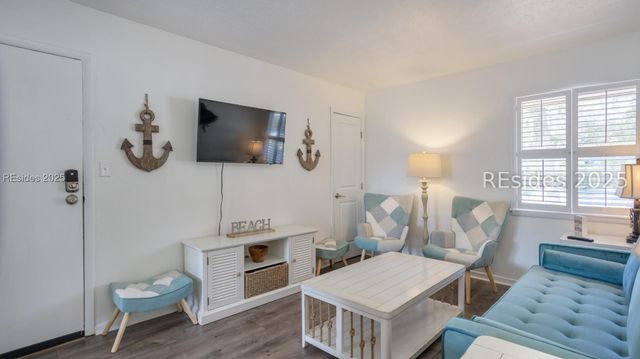 6 Woodward Ave Apt B3, Hilton Head Island, SC 29928