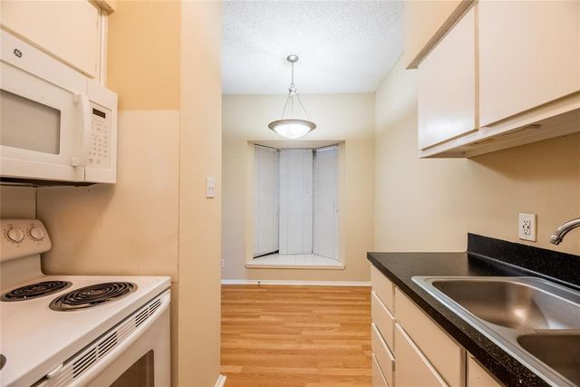 2818 Nueces ST 304, Austin, TX 78705