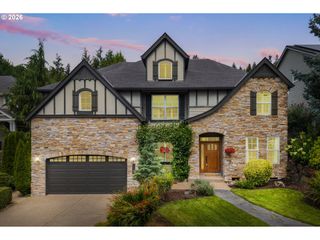 2990 SUNBREAK Ln, West Linn, OR 97068