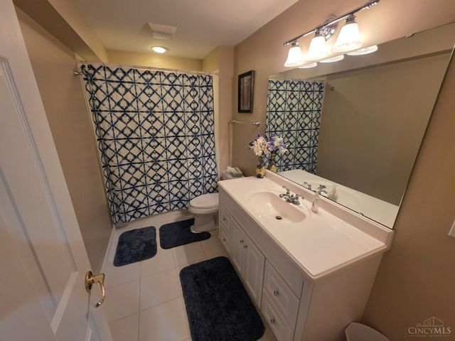 1223 Ridgewood Drive, Miami Twp, OH 45140