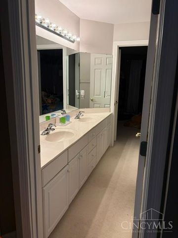 1223 Ridgewood Drive, Miami Twp, OH 45140