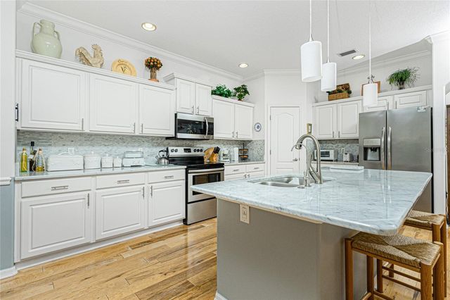 811 SHADOW BAY WAY, Osprey, FL 34229