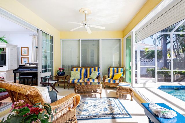 811 SHADOW BAY WAY, Osprey, FL 34229