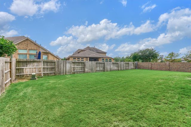 25411 Angelwood Springs Lane, Tomball, TX 77375
