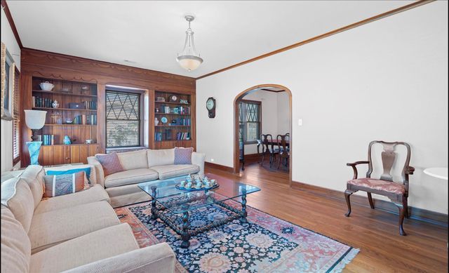 762 S Guadalupe ST, Lockhart, TX 78644