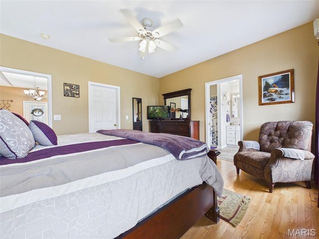 8716 Wildewood Drive, Worden, IL 62097