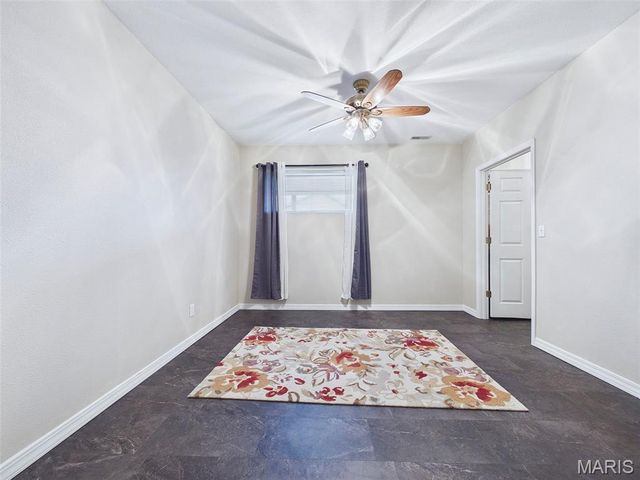 8716 Wildewood Drive, Worden, IL 62097