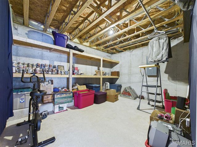 8716 Wildewood Drive, Worden, IL 62097