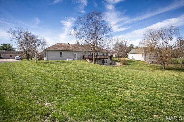 8716 Wildewood Drive, Worden, IL 62097