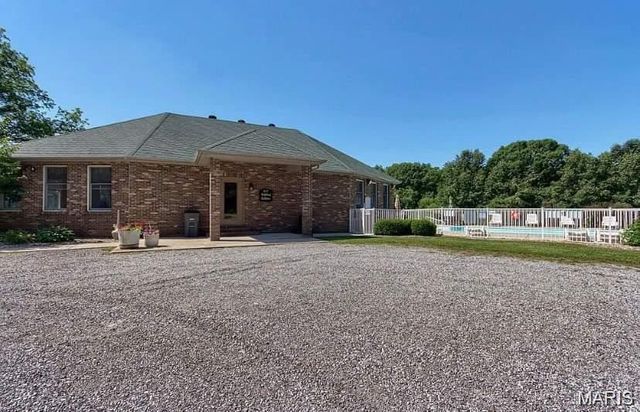 8716 Wildewood Drive, Worden, IL 62097