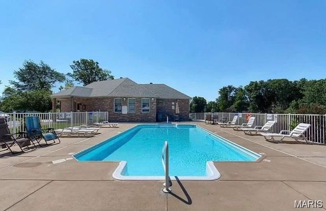 8716 Wildewood Drive, Worden, IL 62097