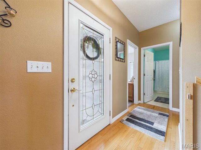 8716 Wildewood Drive, Worden, IL 62097