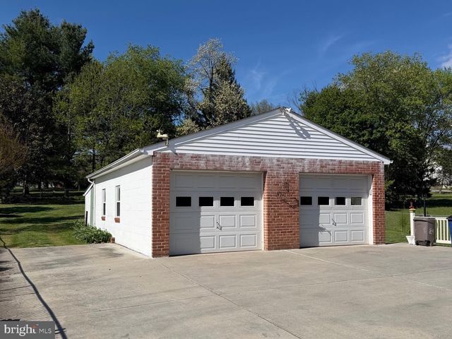 113 W MAIN ST, Thurmont, MD 21788