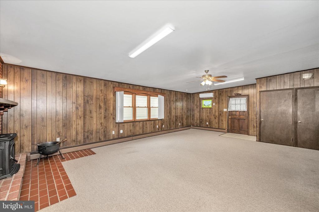 Image 22 of property listing at 113 W MAIN ST, Thurmont, MD 21788