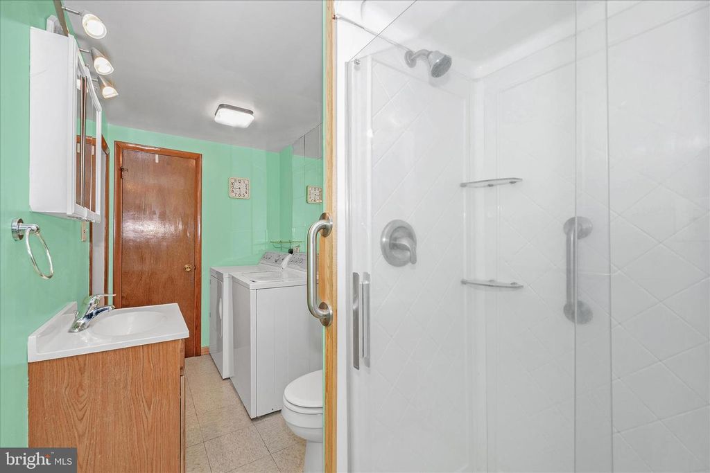 Image 27 of property listing at 113 W MAIN ST, Thurmont, MD 21788