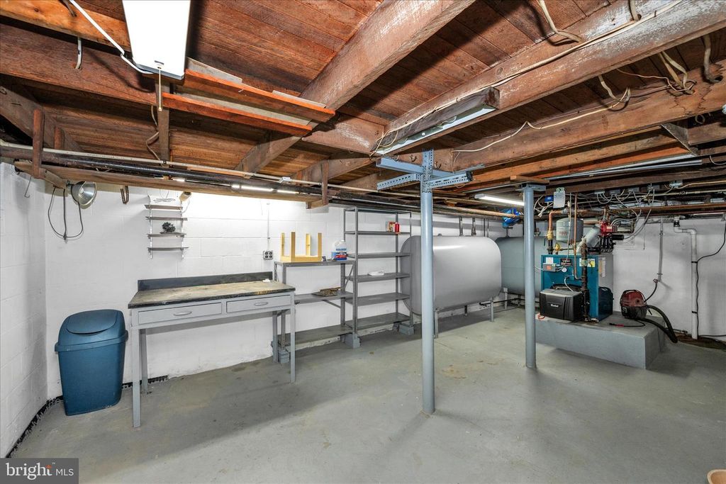 Image 41 of property listing at 113 W MAIN ST, Thurmont, MD 21788
