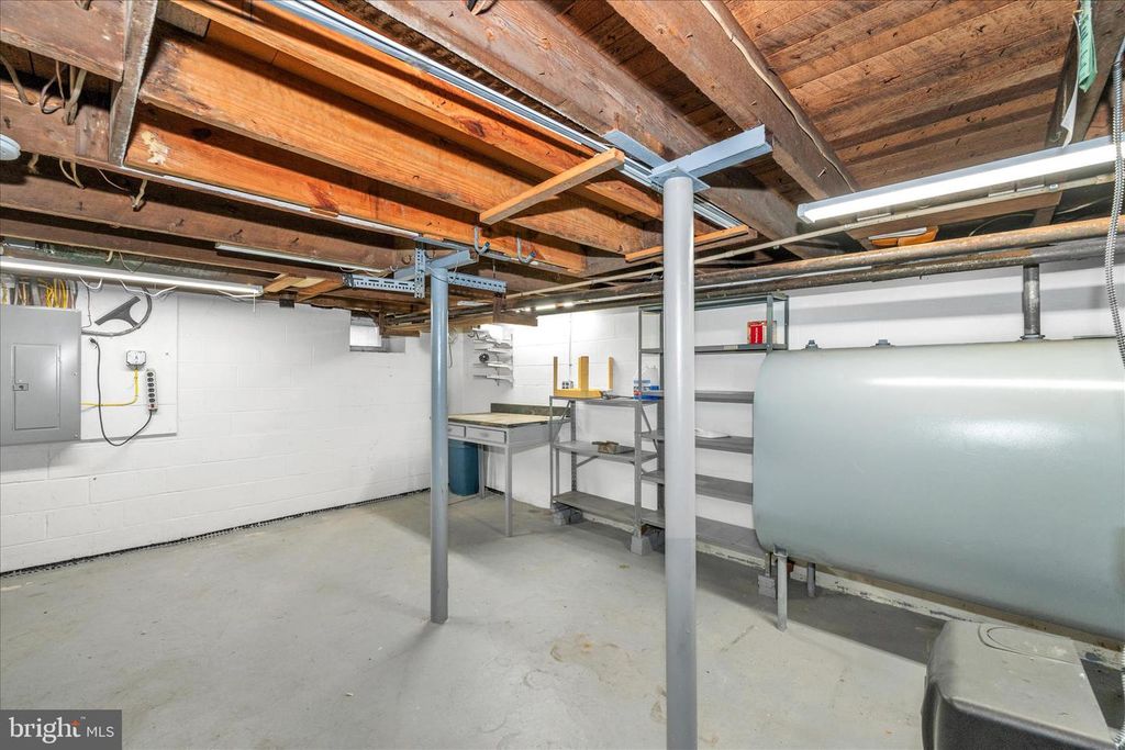 Image 42 of property listing at 113 W MAIN ST, Thurmont, MD 21788