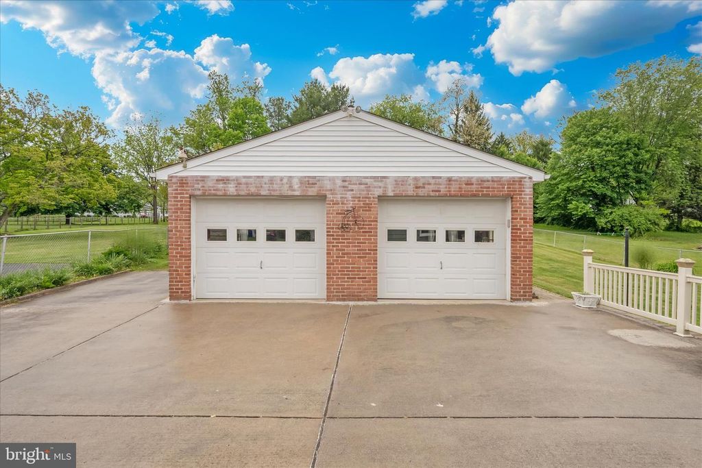 Image 47 of property listing at 113 W MAIN ST, Thurmont, MD 21788