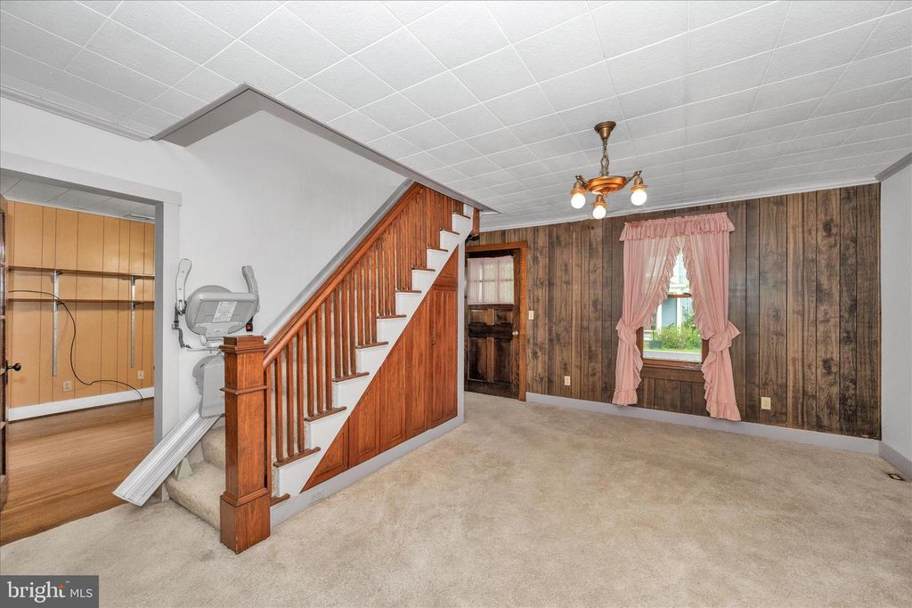 Image 3 of property listing at 113 W MAIN ST, Thurmont, MD 21788