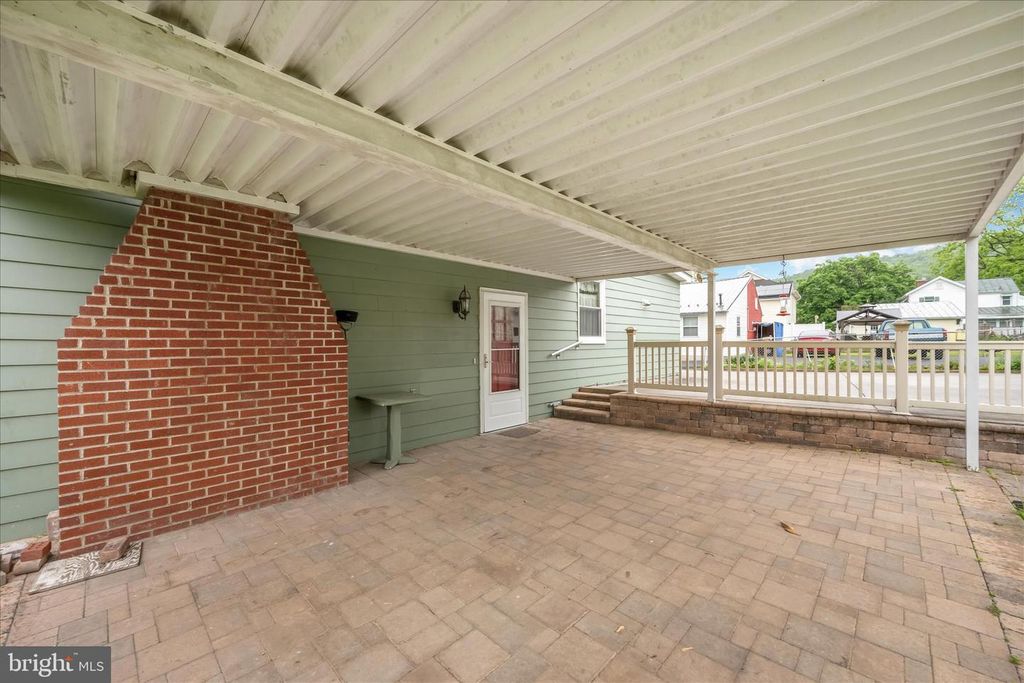Image 51 of property listing at 113 W MAIN ST, Thurmont, MD 21788
