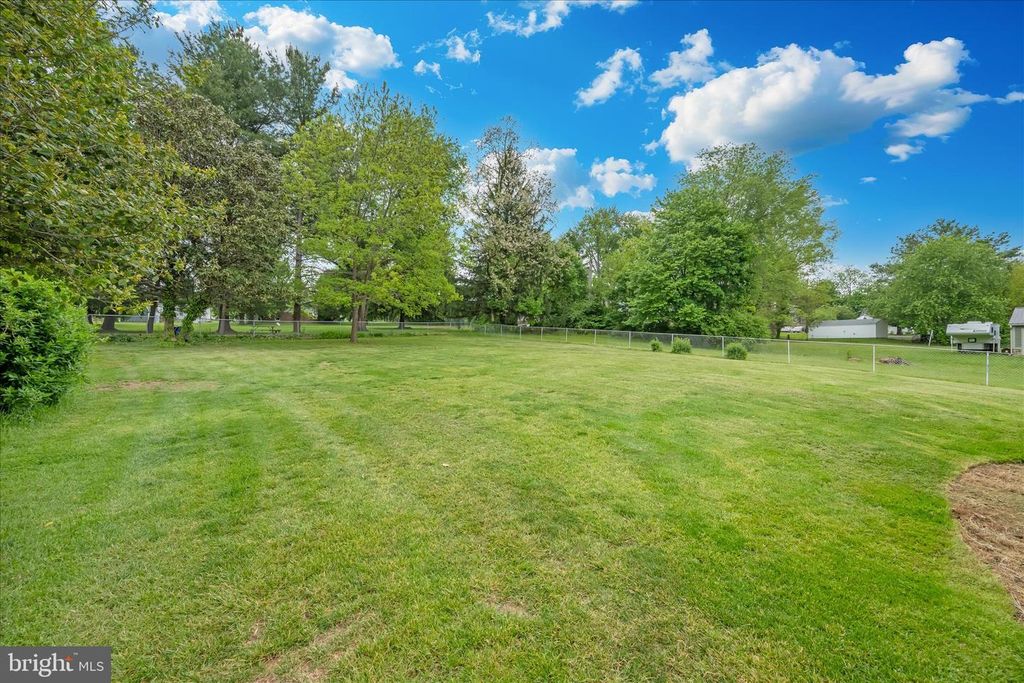 Image 60 of property listing at 113 W MAIN ST, Thurmont, MD 21788