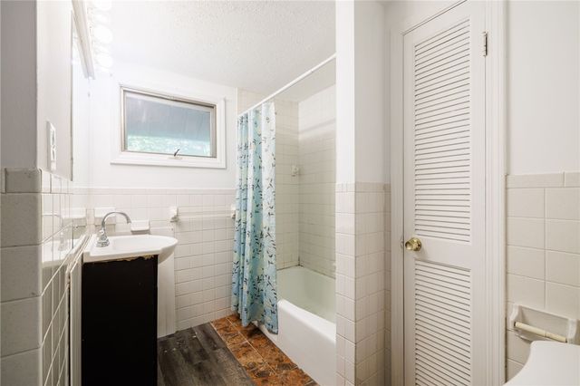 217 West Elm Street, East Rochester, NY 14445