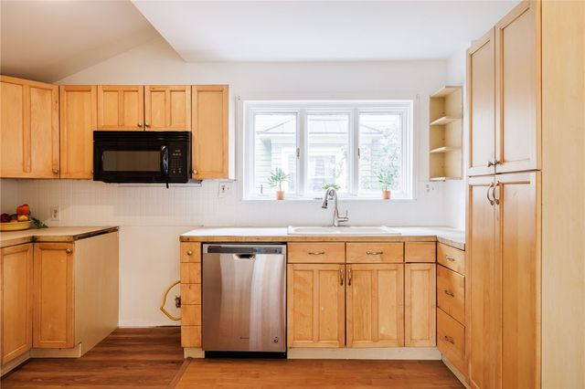 217 West Elm Street, East Rochester, NY 14445