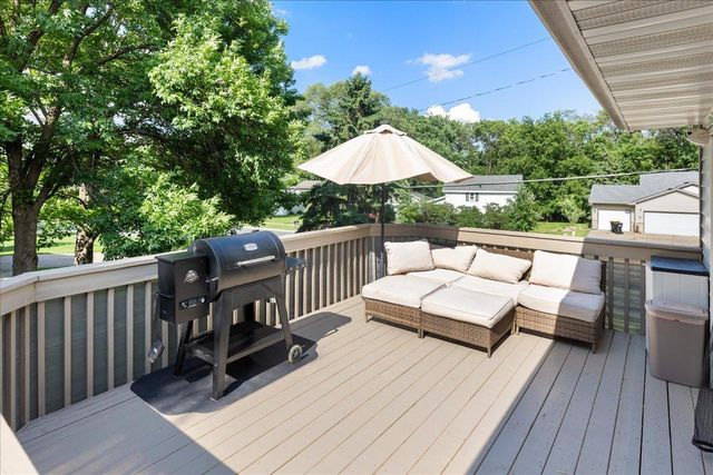 675 5th Avenue E, Shakopee, MN 55379