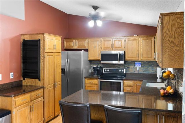 675 5th Avenue E, Shakopee, MN 55379