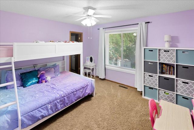 675 5th Avenue E, Shakopee, MN 55379